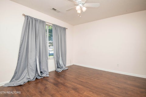 Tiny photo for 4022 Darwin Way, Knoxville, TN 37918 (MLS # 1358069)