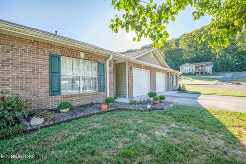Tiny photo for 4022 Darwin Way, Knoxville, TN 37918 (MLS # 1358069)