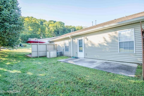 Tiny photo for 4022 Darwin Way, Knoxville, TN 37918 (MLS # 1358069)