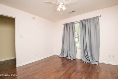Tiny photo for 4022 Darwin Way, Knoxville, TN 37918 (MLS # 1358069)