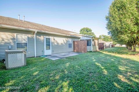 Tiny photo for 4022 Darwin Way, Knoxville, TN 37918 (MLS # 1358069)