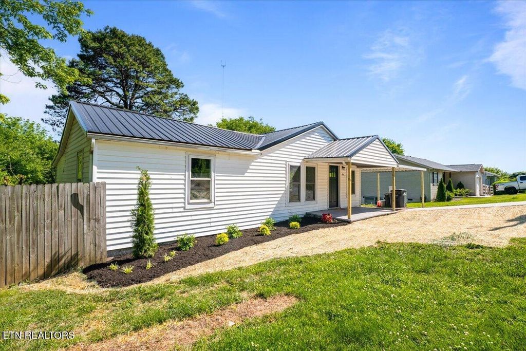 Photo of 404 Sharp Lane, Knoxville, TN 37912 (MLS # 1340770)