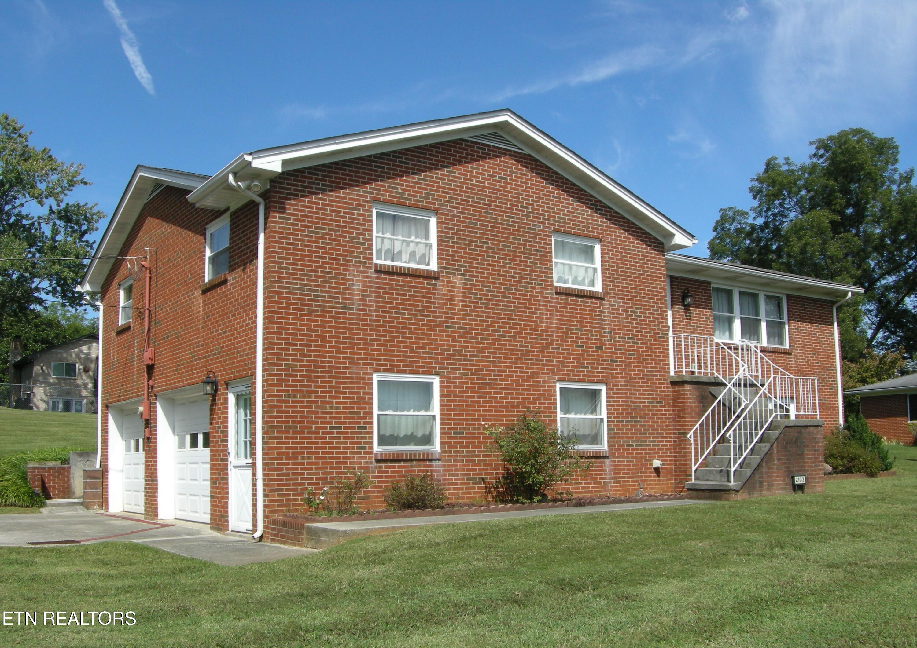 2102 Sentell Circle