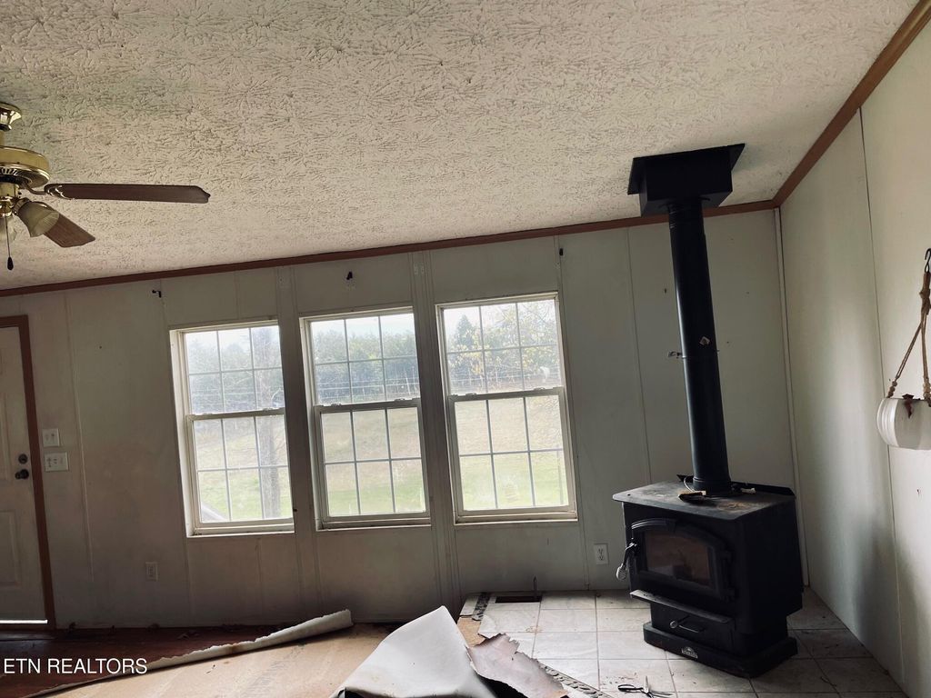 Photo of 2370 Chestnut Hill Rd, Dandridge, TN 37725 (MLS # 1299166)