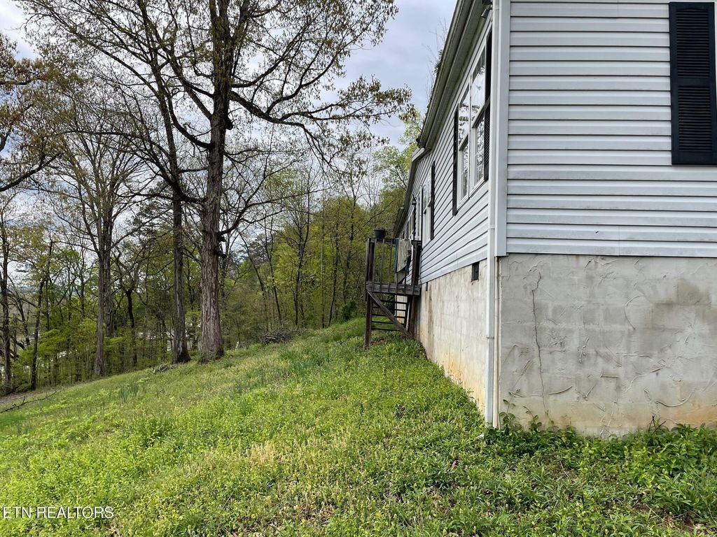 Photo of 2370 Chestnut Hill Rd, Dandridge, TN 37725 (MLS # 1299166)