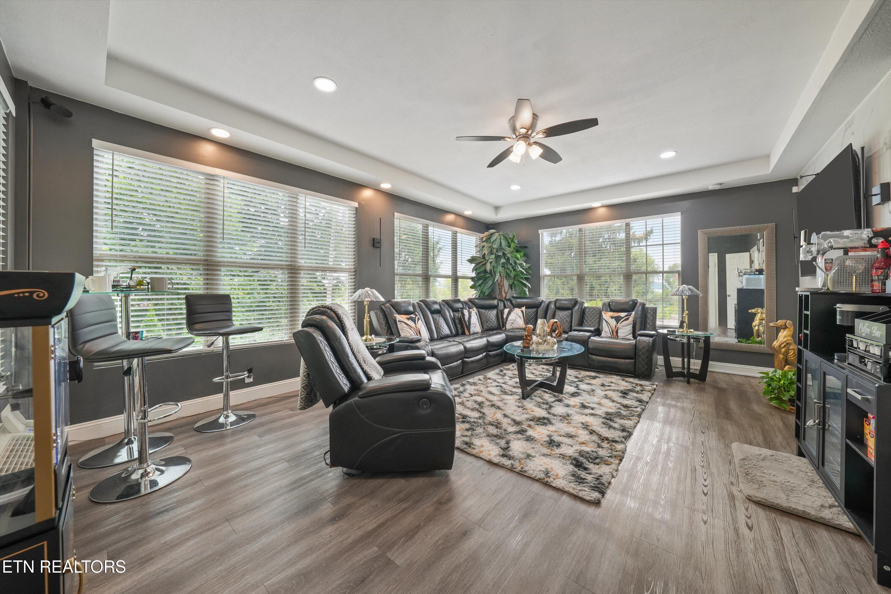 3453 Russellwood Drive
