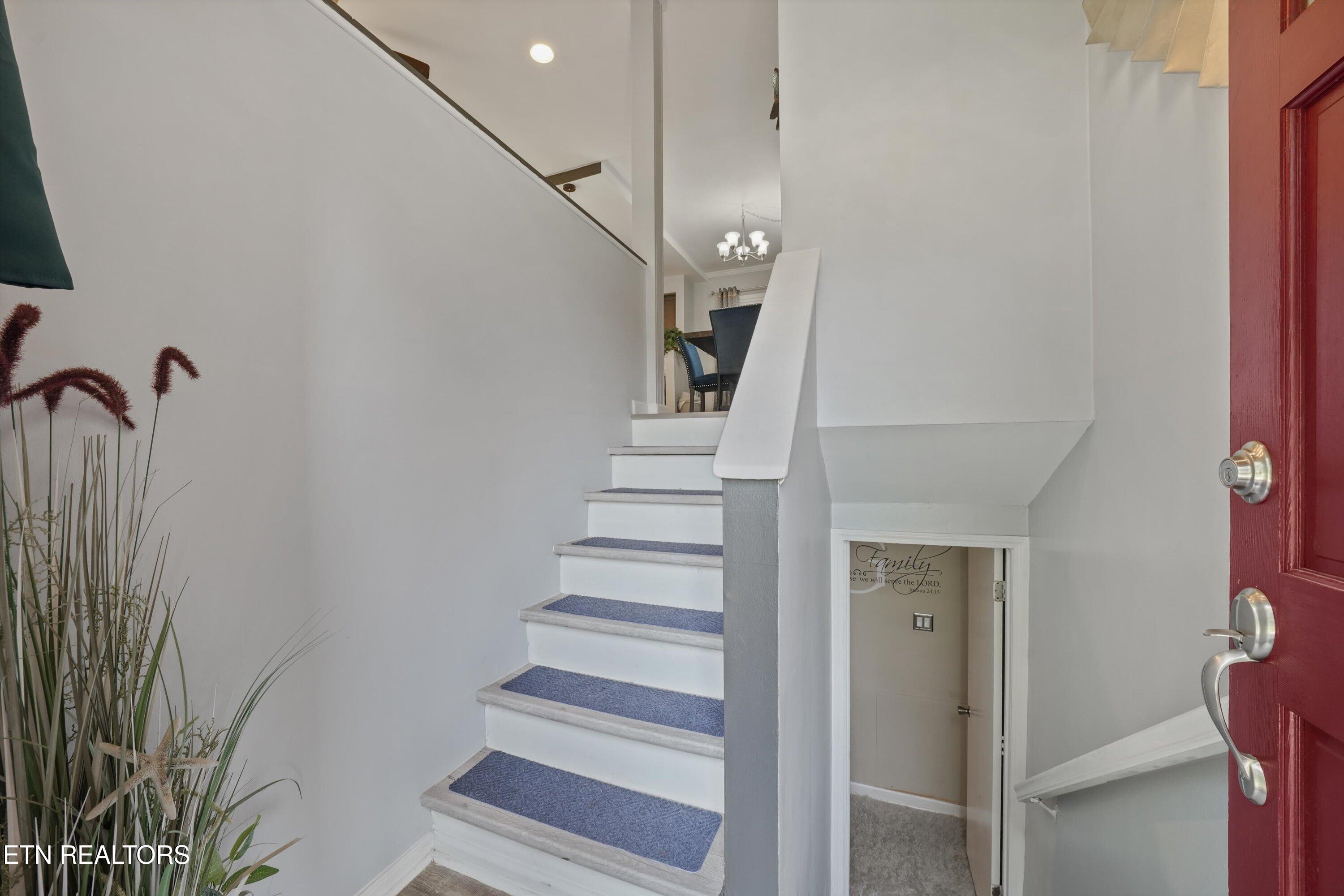 3453 Russellwood Drive