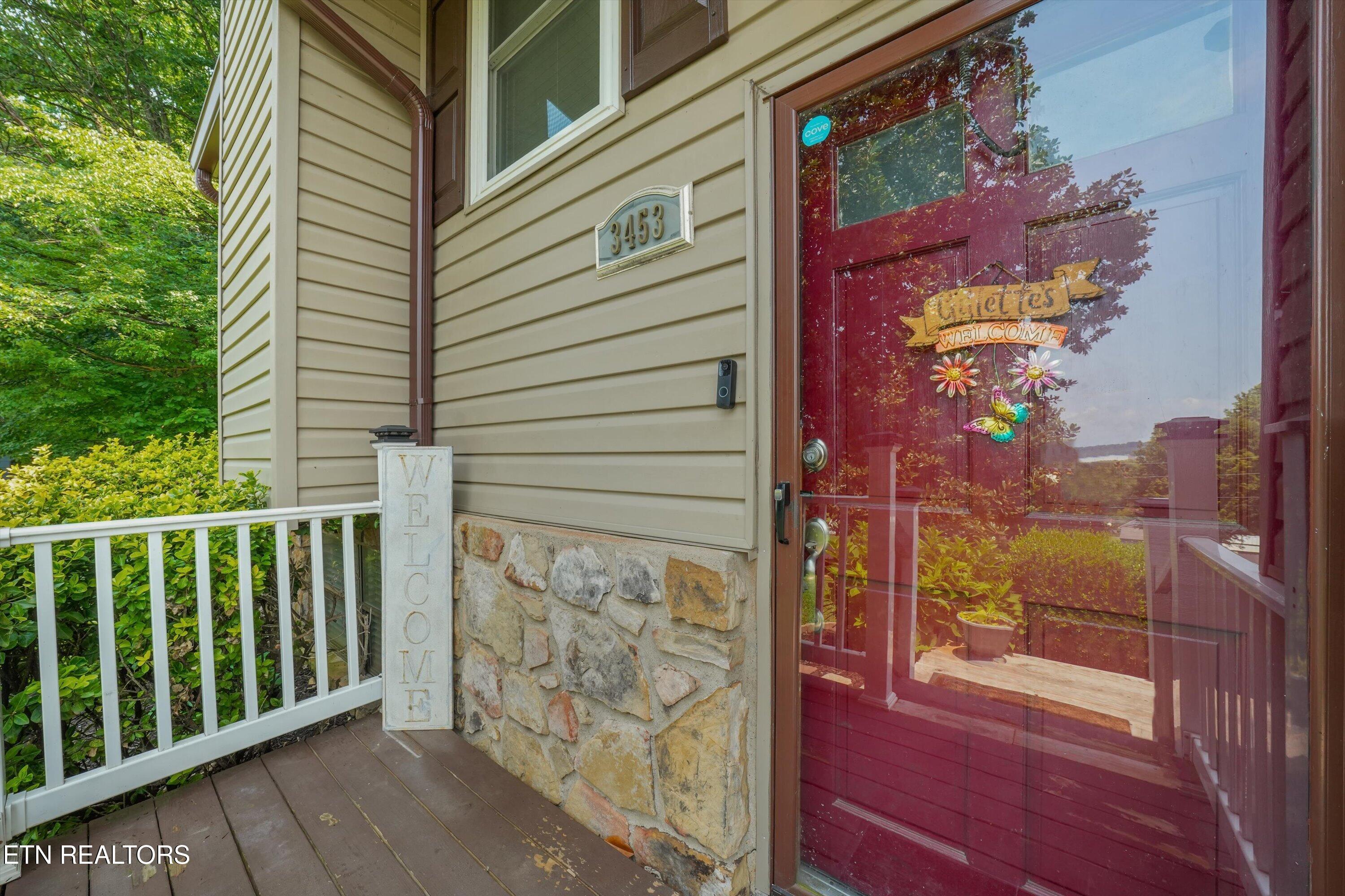 3453 Russellwood Drive