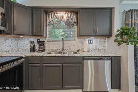 Tiny photo for 3453 Russellwood Drive, Rockford, TN 37853 (MLS # 1349763)