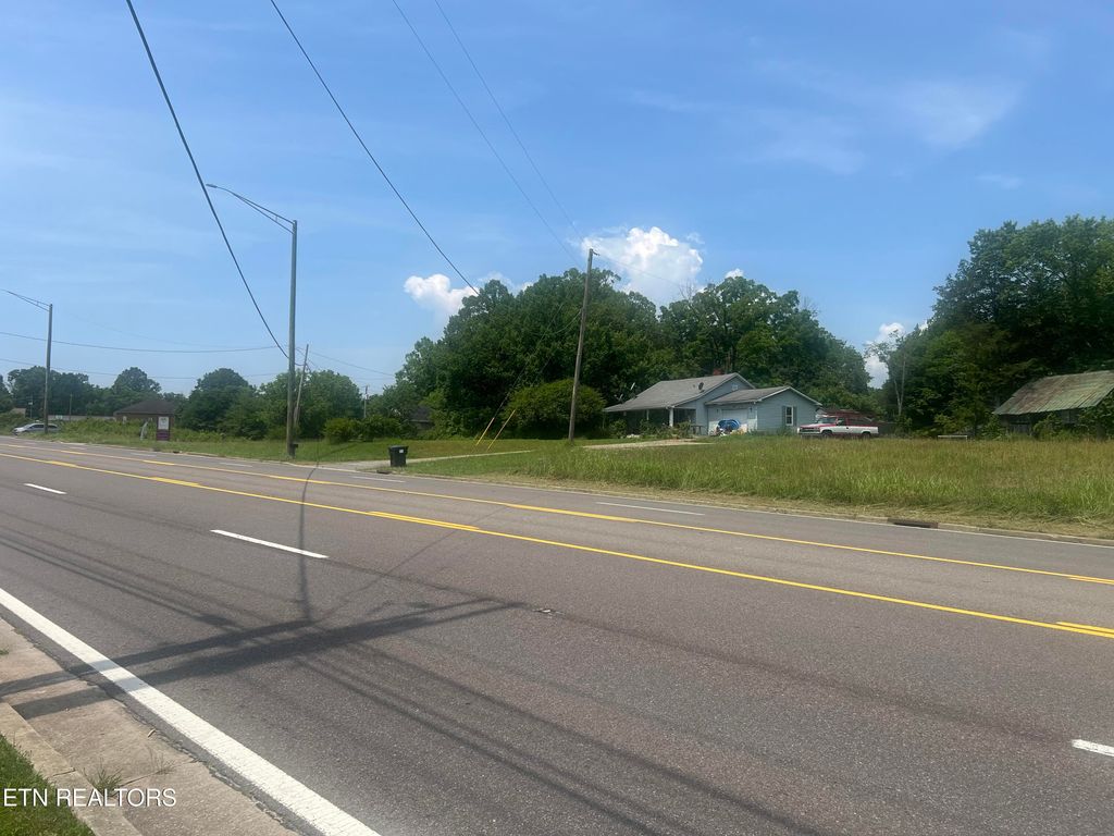 Photo of 2902 Andersonville Hwy, Clinton, TN 37716 (MLS # 1306057)