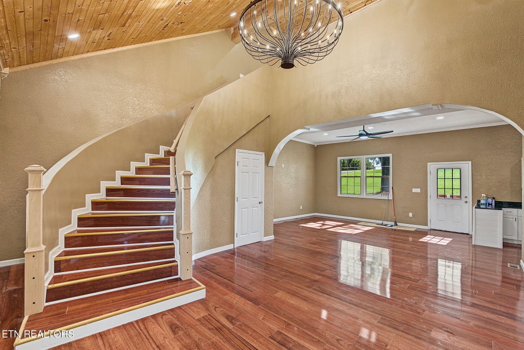 Photo of 901903 Kyle St, LaFollette, TN 37766 (MLS # 1355874)
