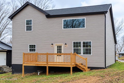 Tiny photo for 901903 Kyle St, LaFollette, TN 37766 (MLS # 1355874)
