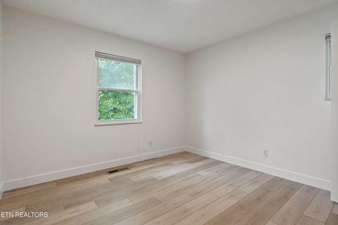 Tiny photo for 521 Overland Tr, Knoxville, TN 37919 (MLS # 1349297)