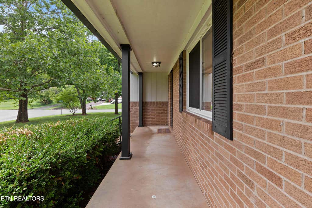 Photo of 521 Overland Tr, Knoxville, TN 37919 (MLS # 1349297)