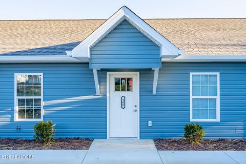 Photo of 106 E Maire Ave, Clinton, TN 37716 (MLS # 1327679)