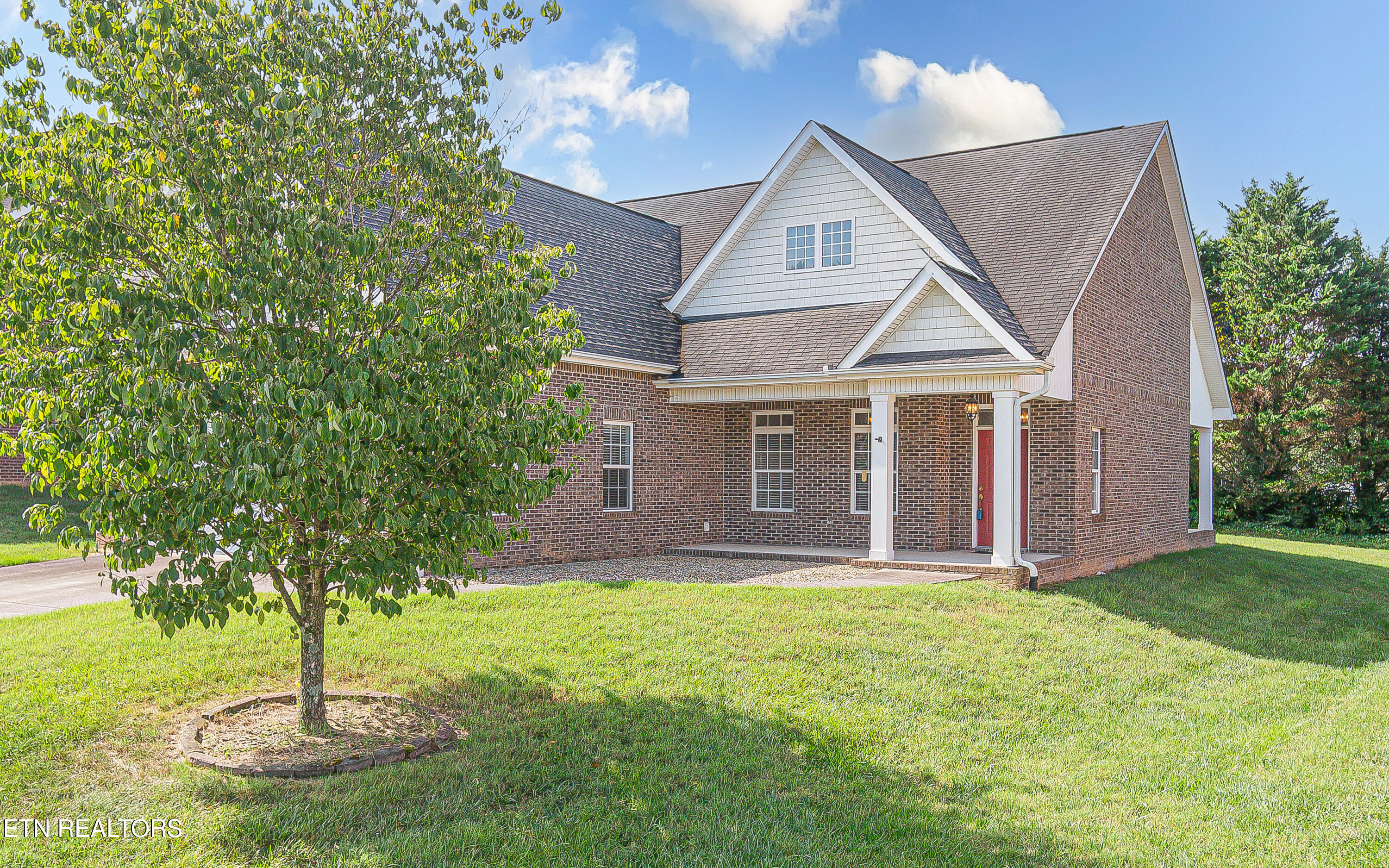 126 Waterston Way