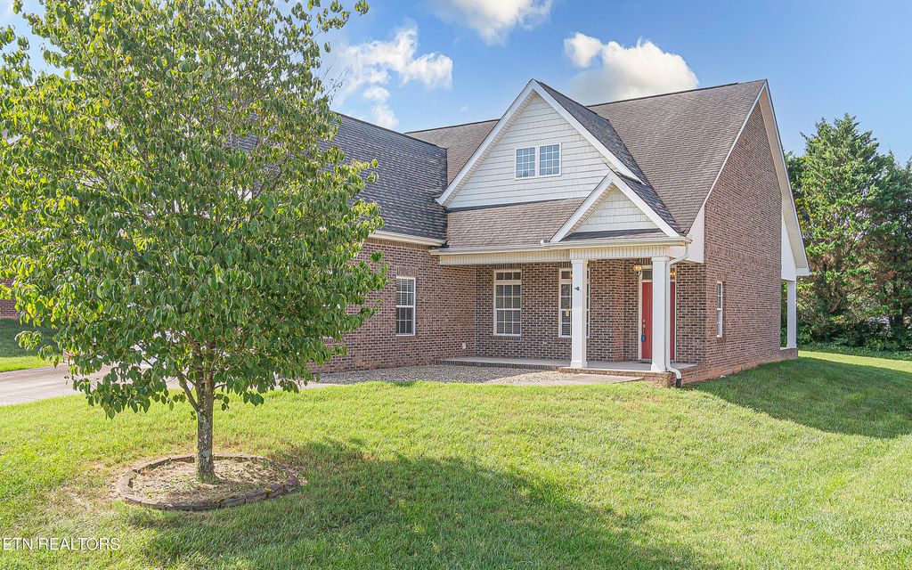 Photo of 126 Waterston Way, Clinton, TN 37716 (MLS # 1310878)