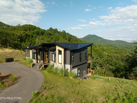 Tiny photo for 1536 Mountain Ash Way, Sevierville, TN 37876 (MLS # 1354734)