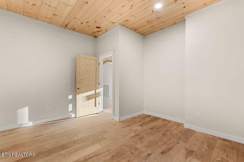 Tiny photo for 1863 Bluff Ridge Rd, Sevierville, TN 37876 (MLS # 1324526)