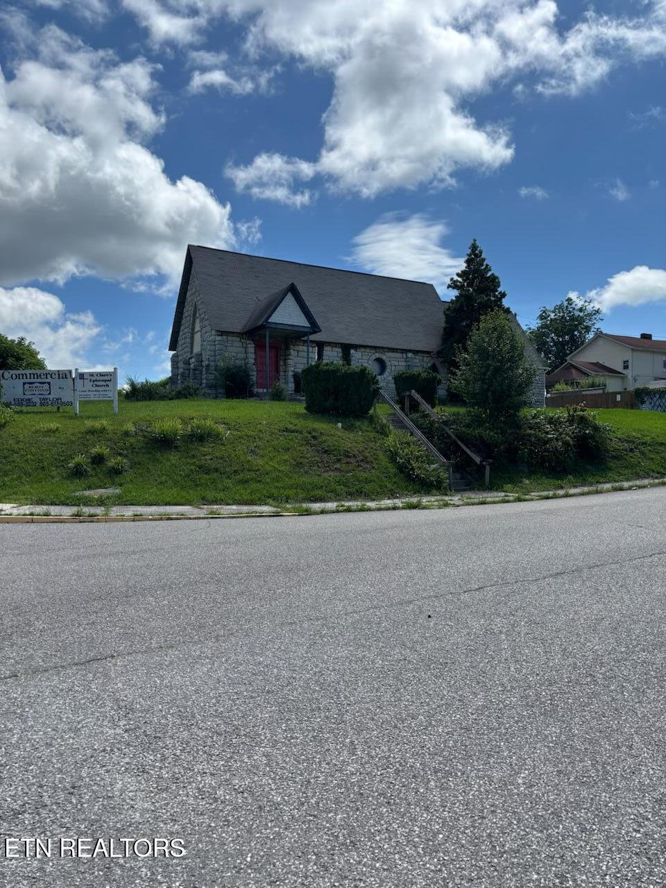 Photo of 103 S 6Th St, LaFollette, TN 37766 (MLS # 1350637)
