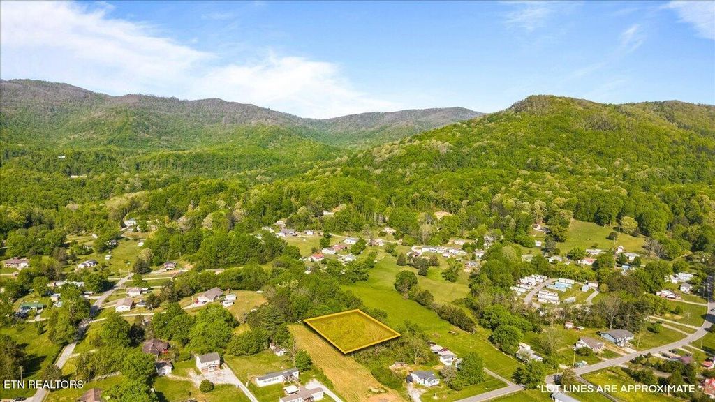 Photo of Park Rd, Caryville, TN 37714 (MLS # 1338103)