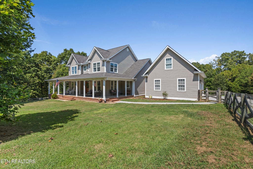 Photo of 3678 Fox Ridge Rd, Louisville, TN 37777 (MLS # 1354549)
