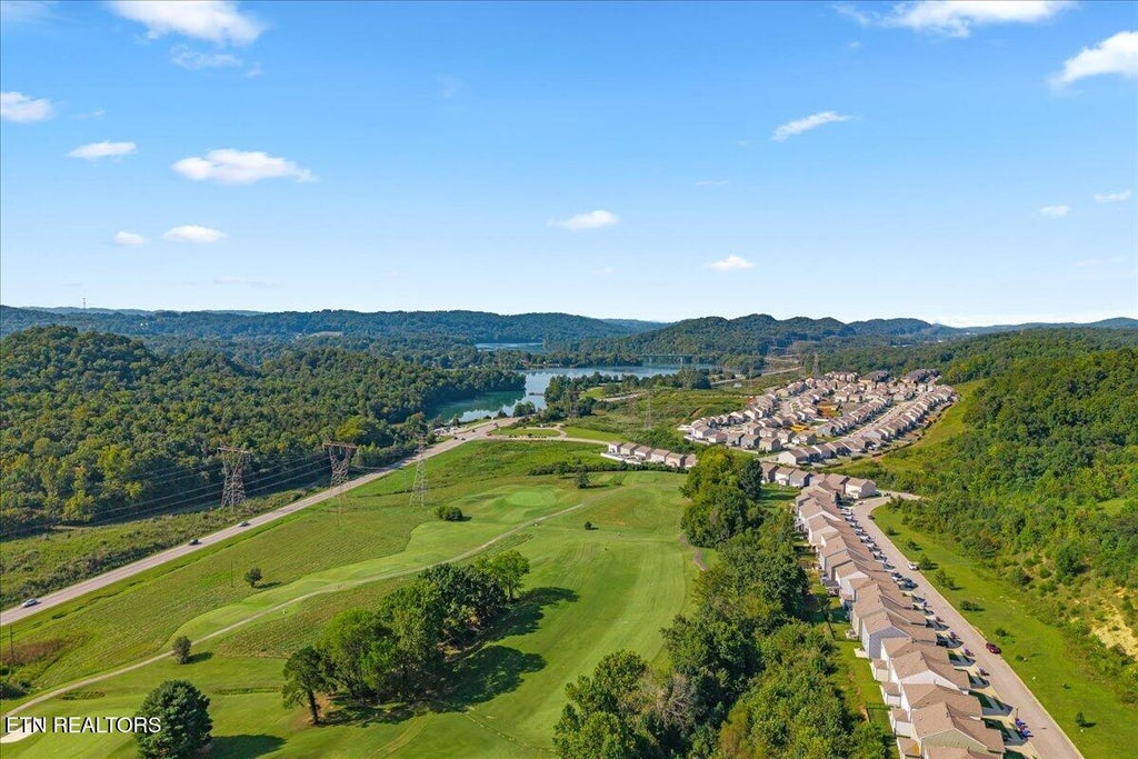 Photo of 158 Harbour Pointe Lane, Oak Ridge, TN 37830 (MLS # 1353744)