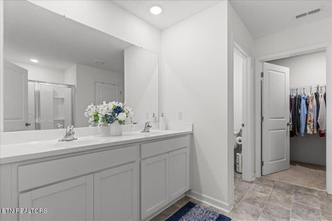 Tiny photo for 158 Harbour Pointe Lane, Oak Ridge, TN 37830 (MLS # 1353744)
