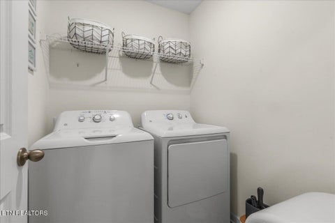 Tiny photo for 158 Harbour Pointe Lane, Oak Ridge, TN 37830 (MLS # 1353744)