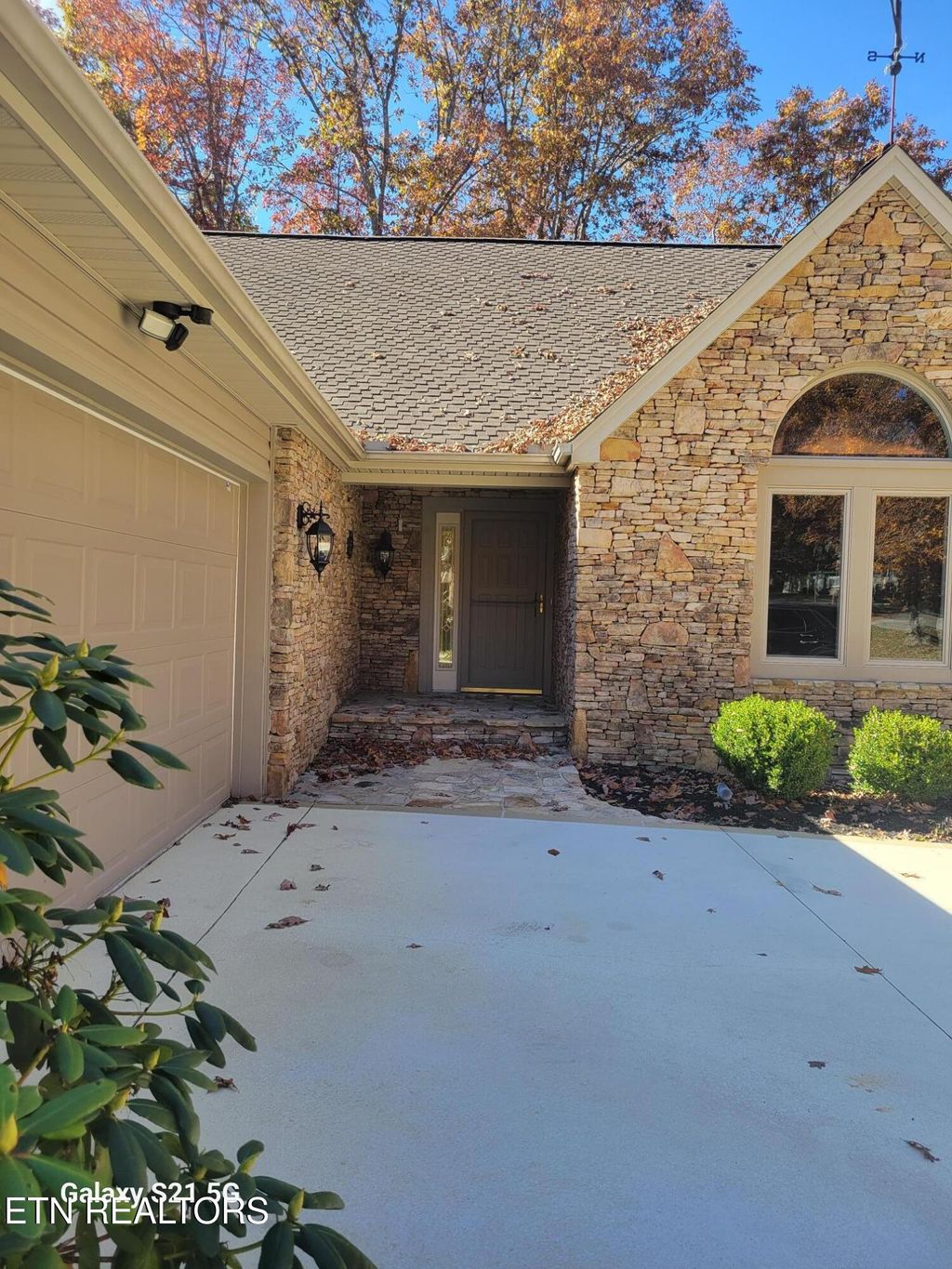 Photo of 148 Lakewood Drive, Crossville, TN 38558 (MLS # 1324158)