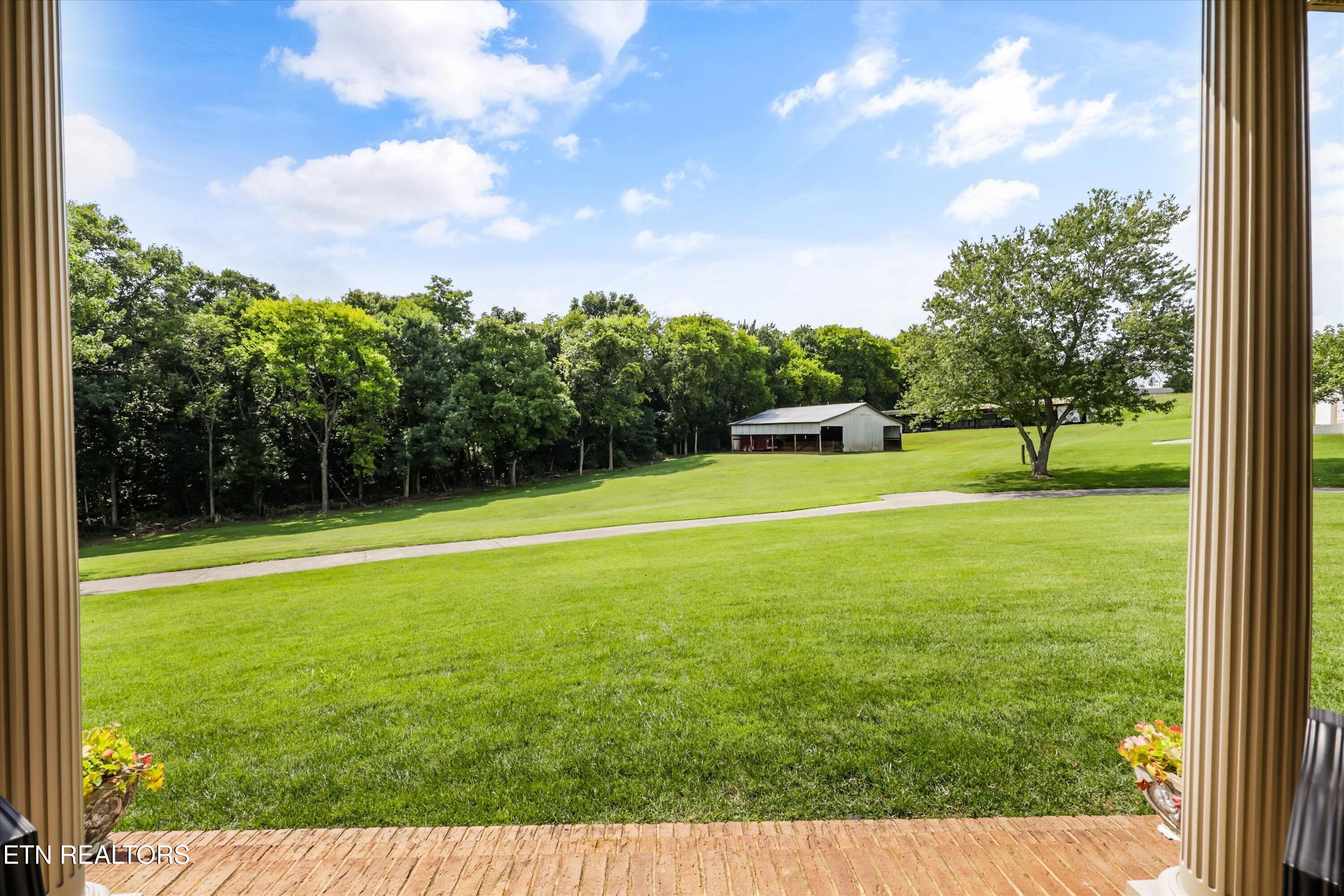 1045 Clendenen Rd