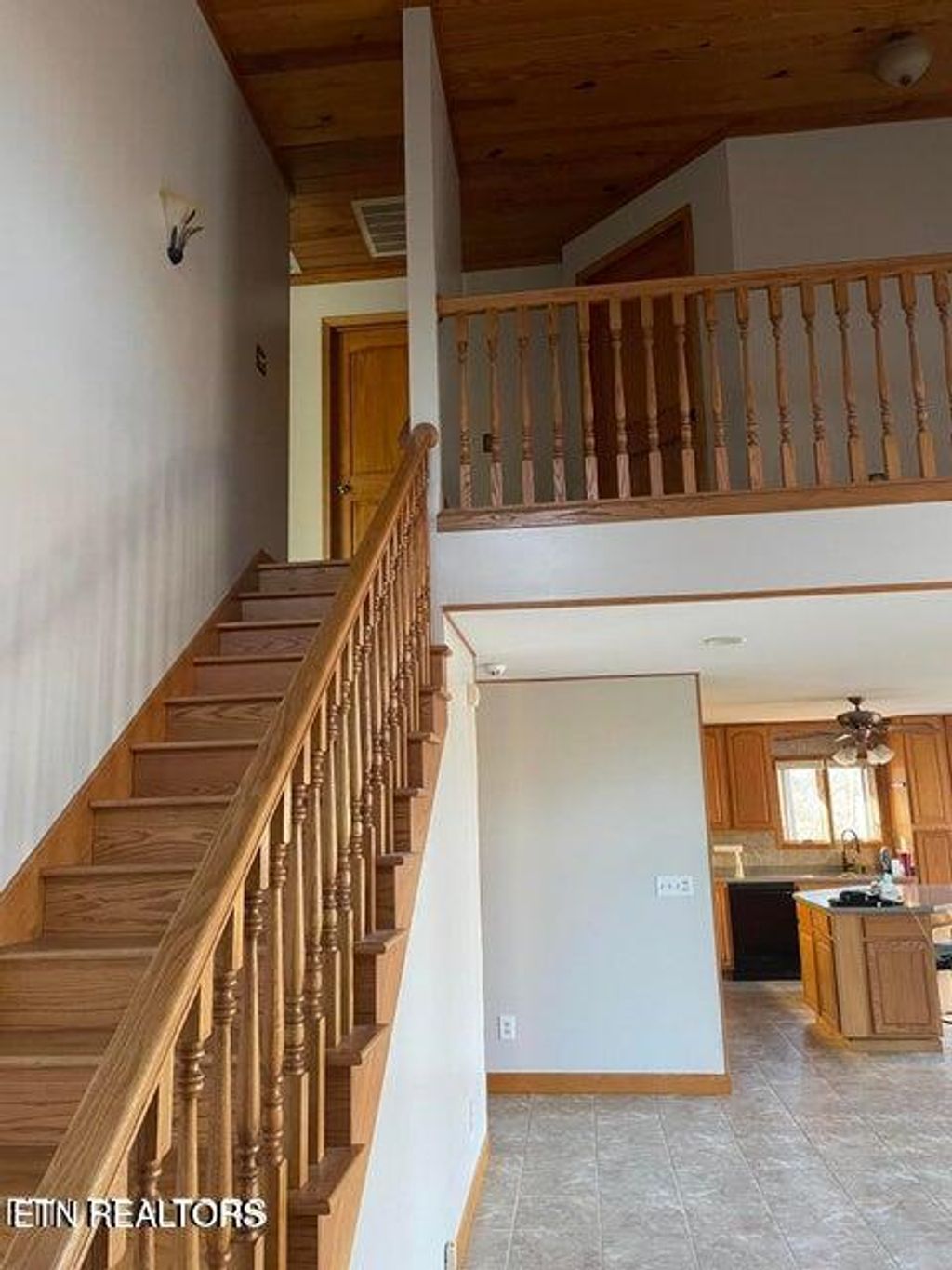 Photo of 300 eagle ridge Rd, Kingston, TN 37763 (MLS # 1313543)