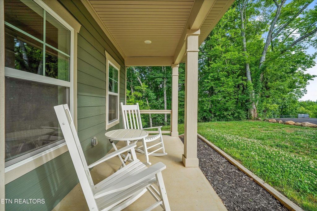 Photo of 534 Panorama Drive, Sevierville, TN 37862 (MLS # 1340148)