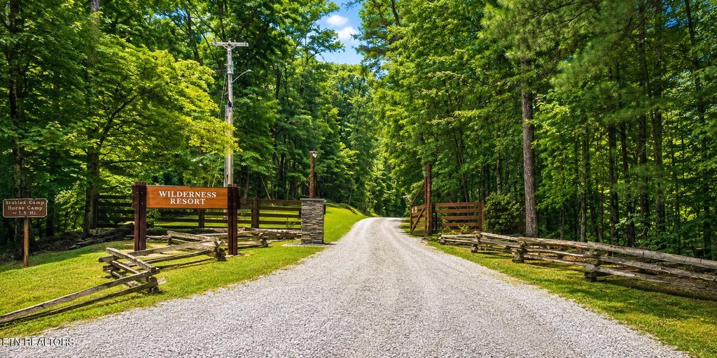 Photo of 0 Wilderness Tr, Oneida, TN 37841 (MLS # 1352424)
