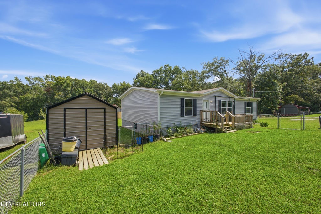 Photo of 3309 Airport Rd, Rockwood, TN 37854 (MLS # 1351601)