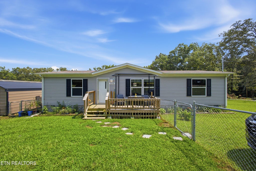 Photo of 3309 Airport Rd, Rockwood, TN 37854 (MLS # 1351601)