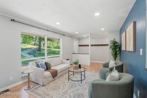 Tiny photo for 103 Morgan Rd, Oak Ridge, TN 37830 (MLS # 1358426)