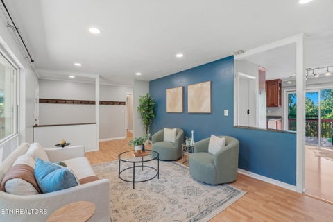 Tiny photo for 103 Morgan Rd, Oak Ridge, TN 37830 (MLS # 1358426)