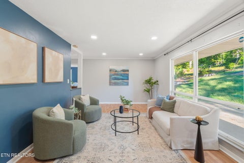 Tiny photo for 103 Morgan Rd, Oak Ridge, TN 37830 (MLS # 1358426)