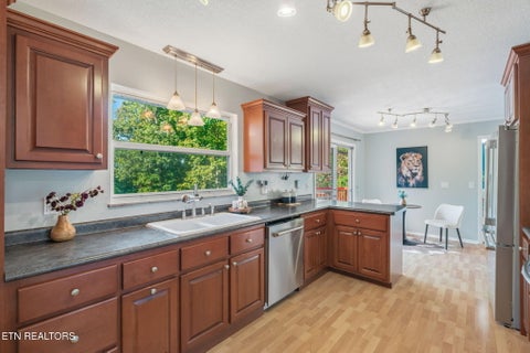 Tiny photo for 103 Morgan Rd, Oak Ridge, TN 37830 (MLS # 1358426)