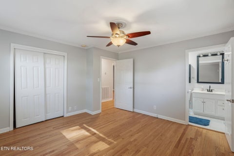 Tiny photo for 103 Morgan Rd, Oak Ridge, TN 37830 (MLS # 1358426)