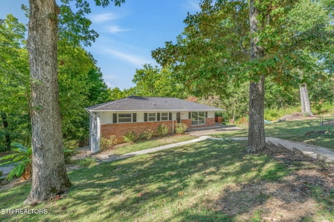 Tiny photo for 103 Morgan Rd, Oak Ridge, TN 37830 (MLS # 1358426)