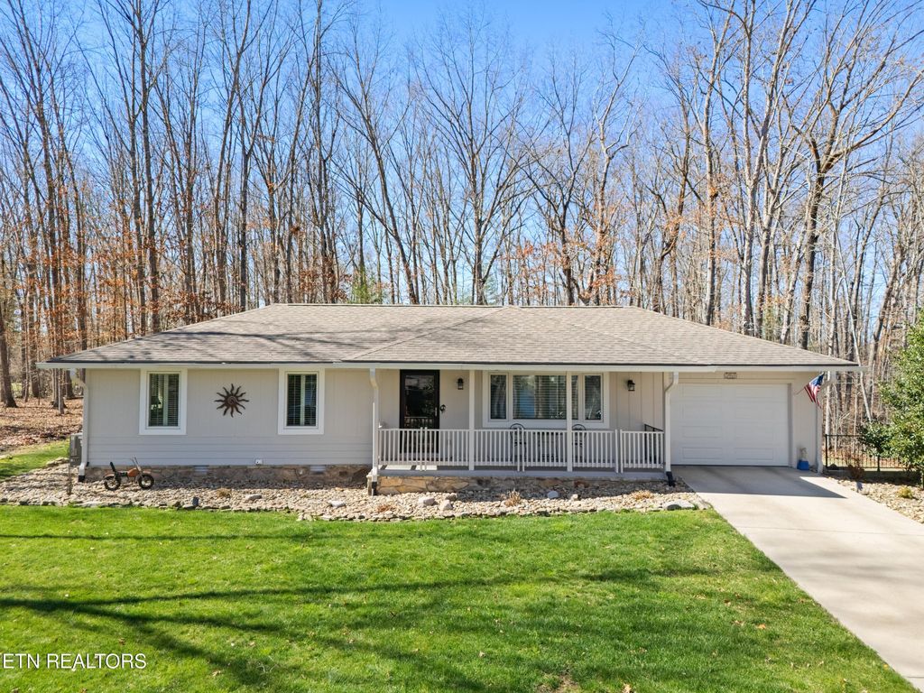 Photo of 251 Lakewood Drive, Fairfield Glade, TN 38558 (MLS # 1339694)