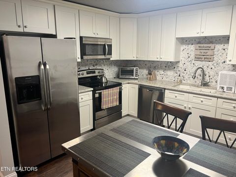 Tiny photo for 7239 E Lamar Alex Pkwy #205, Townsend, TN 37882 (MLS # 1344575)