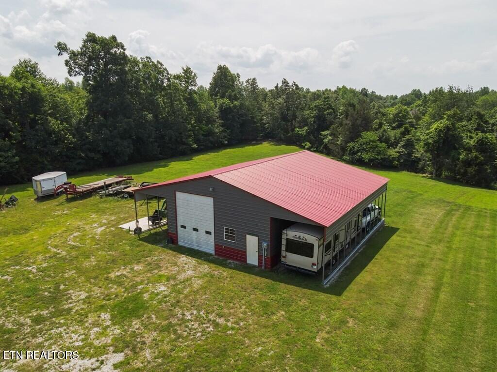 933 Airport Rd