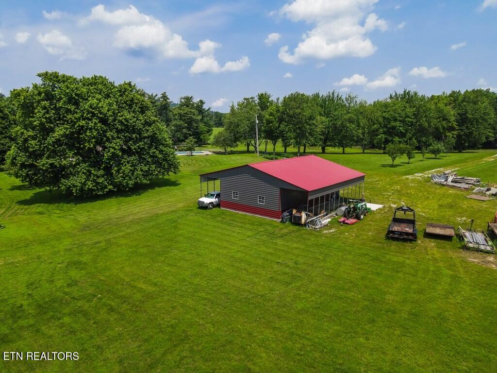 933 Airport Rd