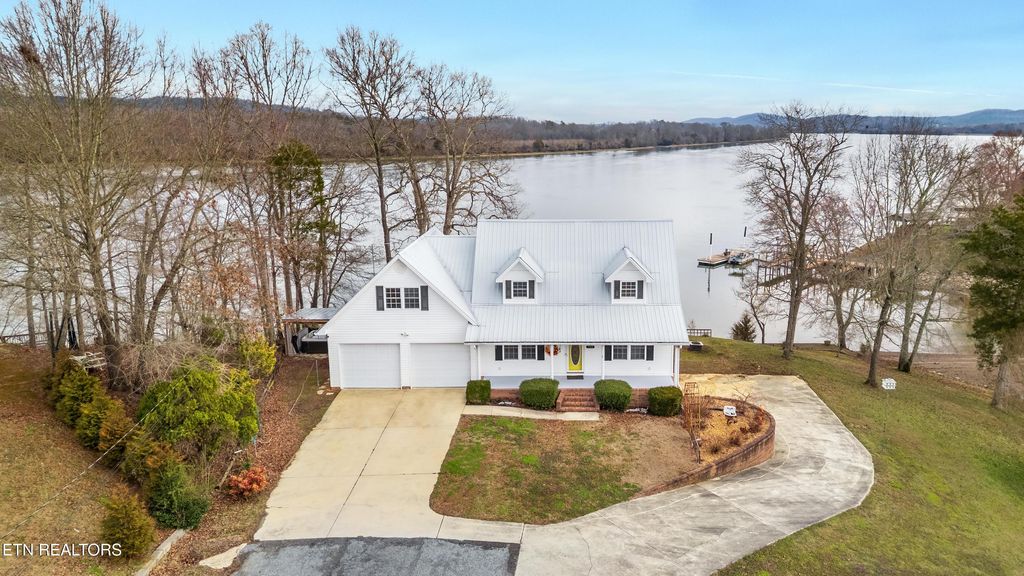 Photo of 750 Lakewood Drive, Decatur, TN 37322 (MLS # 1326043)