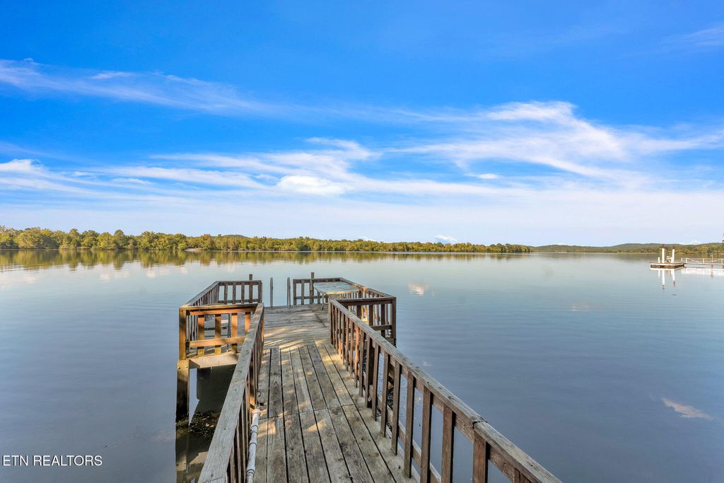 Photo of 750 Lakewood Drive, Decatur, TN 37322 (MLS # 1326043)