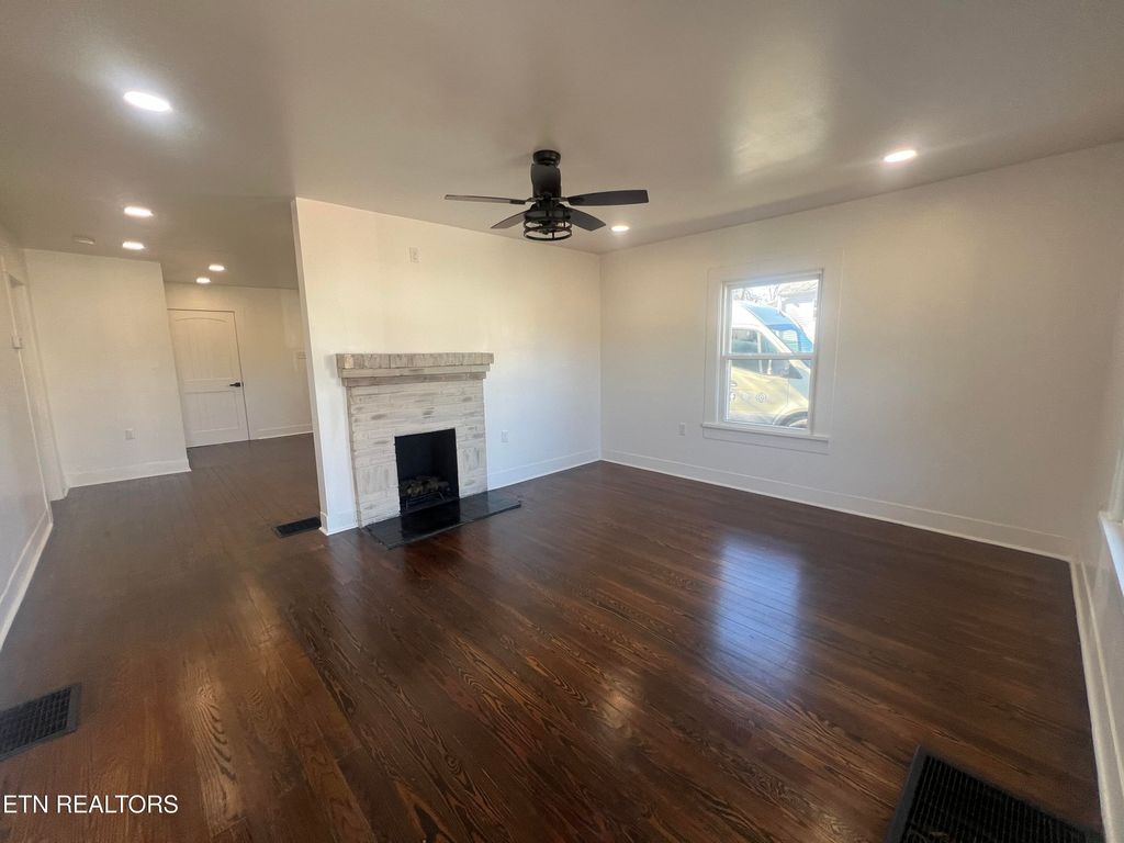 Photo of 315 Meadow View Rd, Knoxville, TN 37914 (MLS # 1330882)