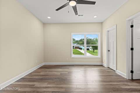 Tiny photo for 212 Westbury Drive, Clinton, TN 37716 (MLS # 1344689)